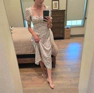 GORGEOUS Wayf Beatrix dress Size Small 6